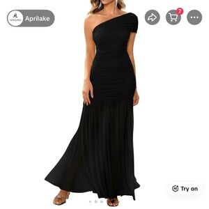 Black One-Shoulder Maxi Dress